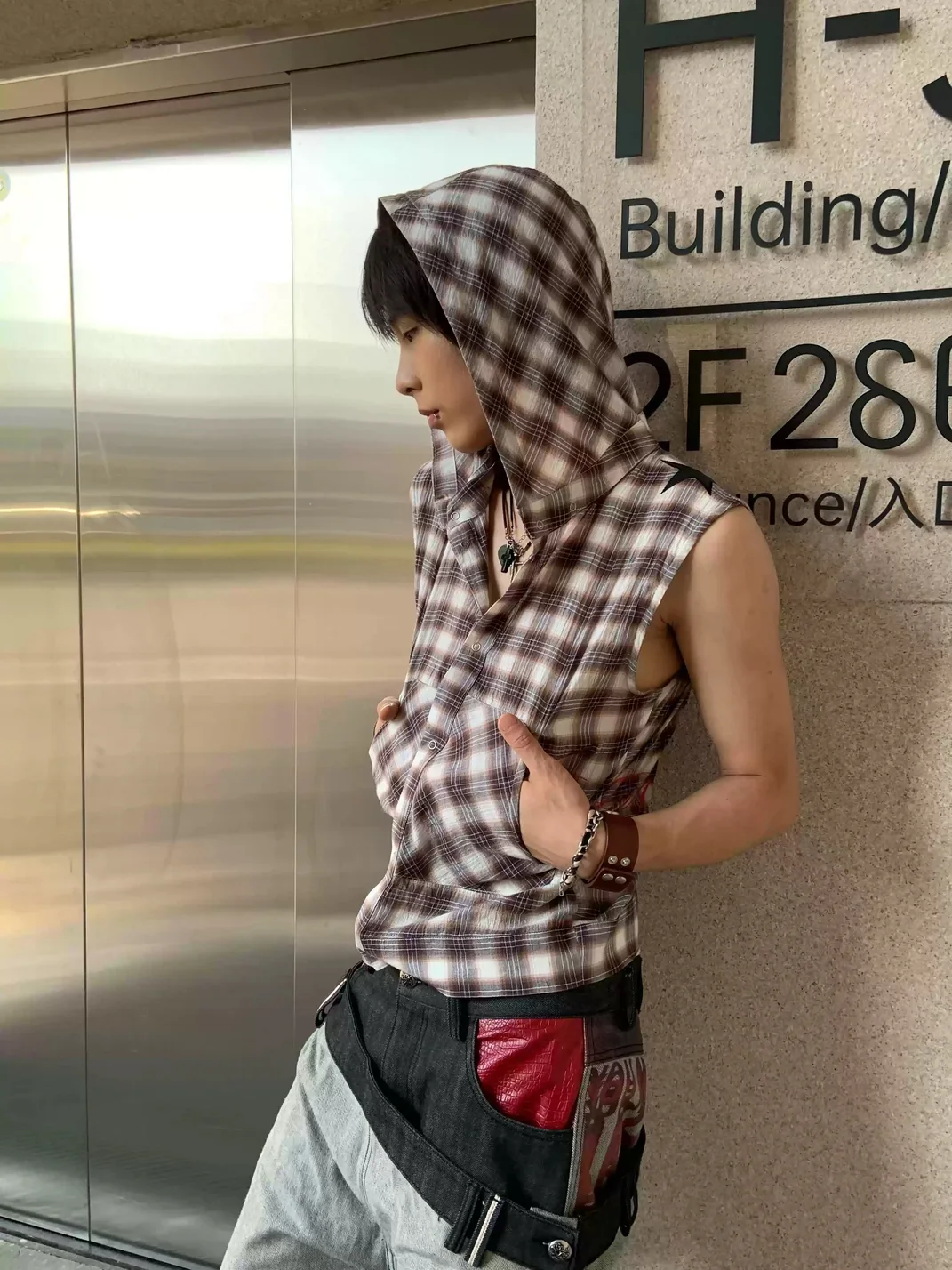 HAS2SONS | Detachable Star Patch Plaid Hooded Vest