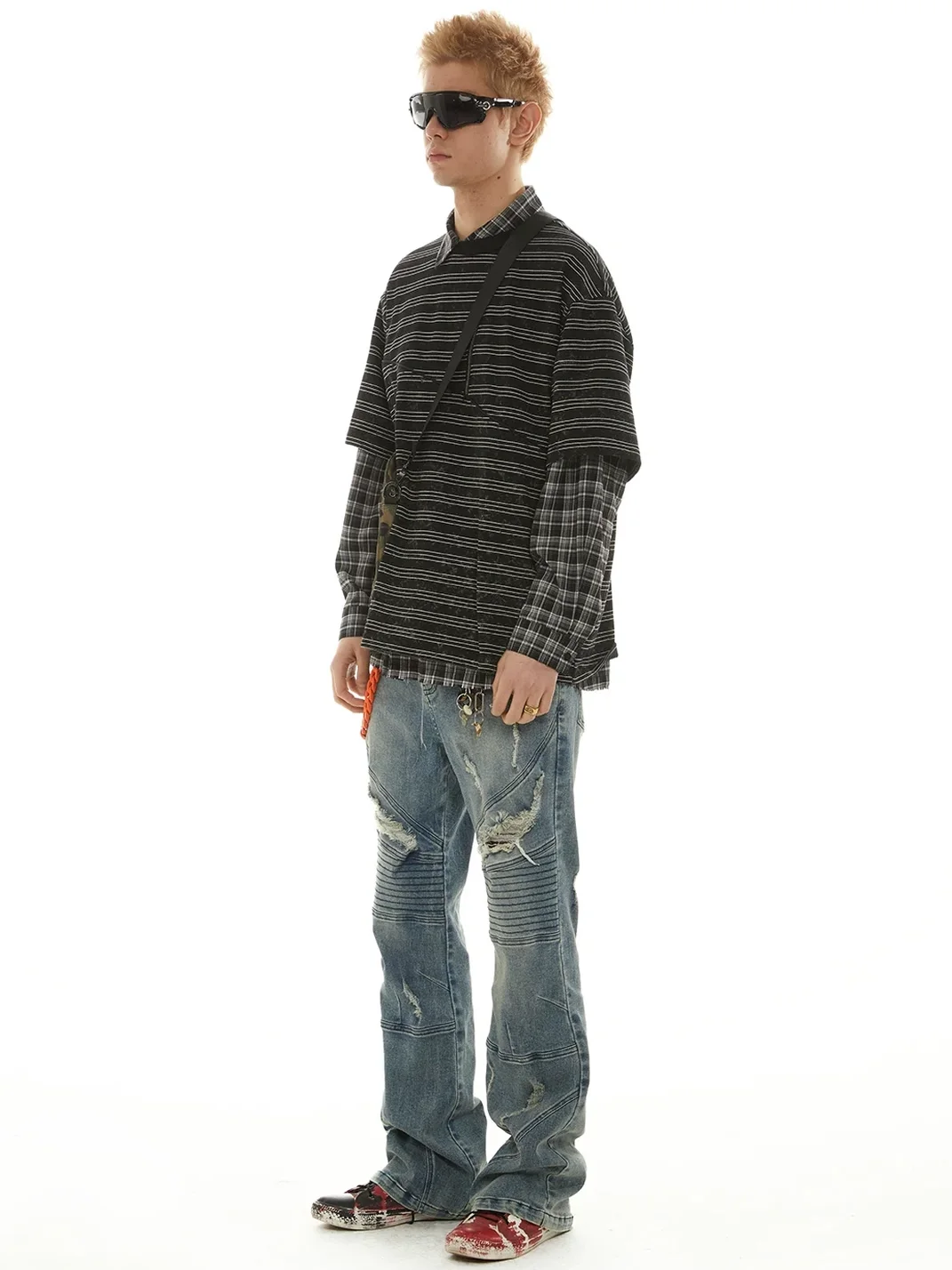 PasET | Distressed Star Detail Flared Jeans