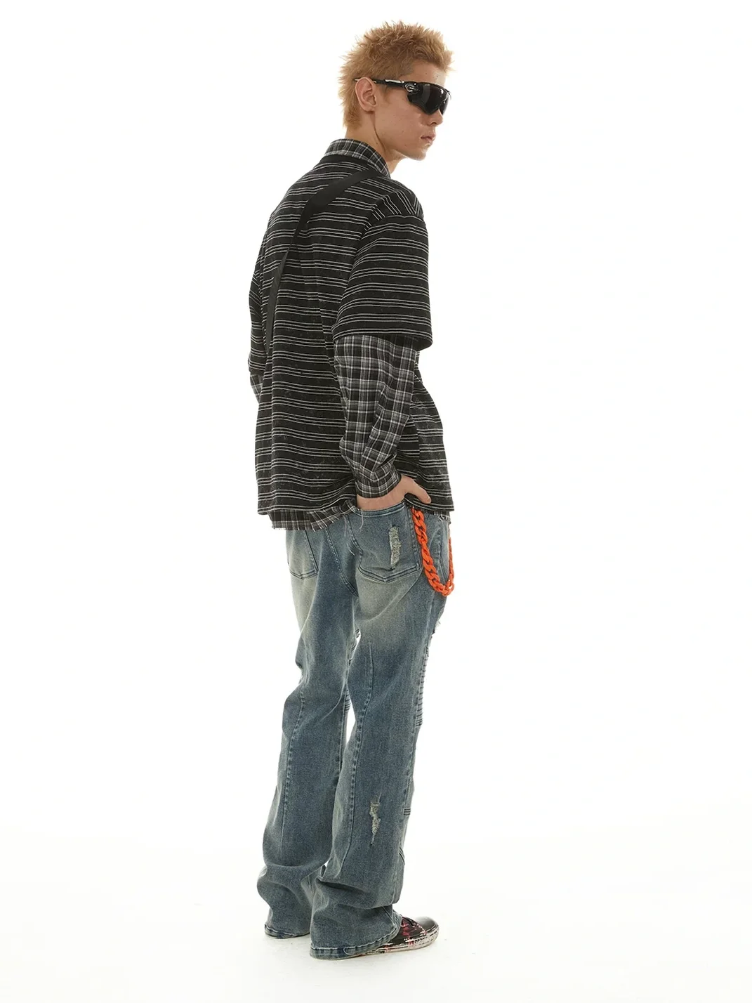 PasET | Distressed Star Detail Flared Jeans