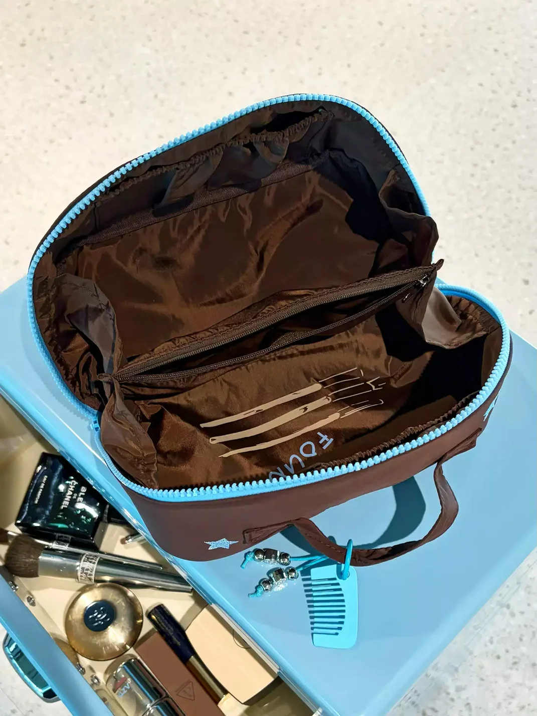 12Yotems | Large Waterproof Travel Makeup Bag