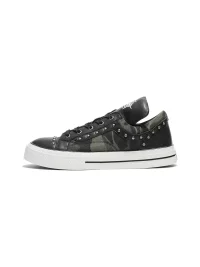 DETW | Camouflage Studded Platform Low Top Sneakers