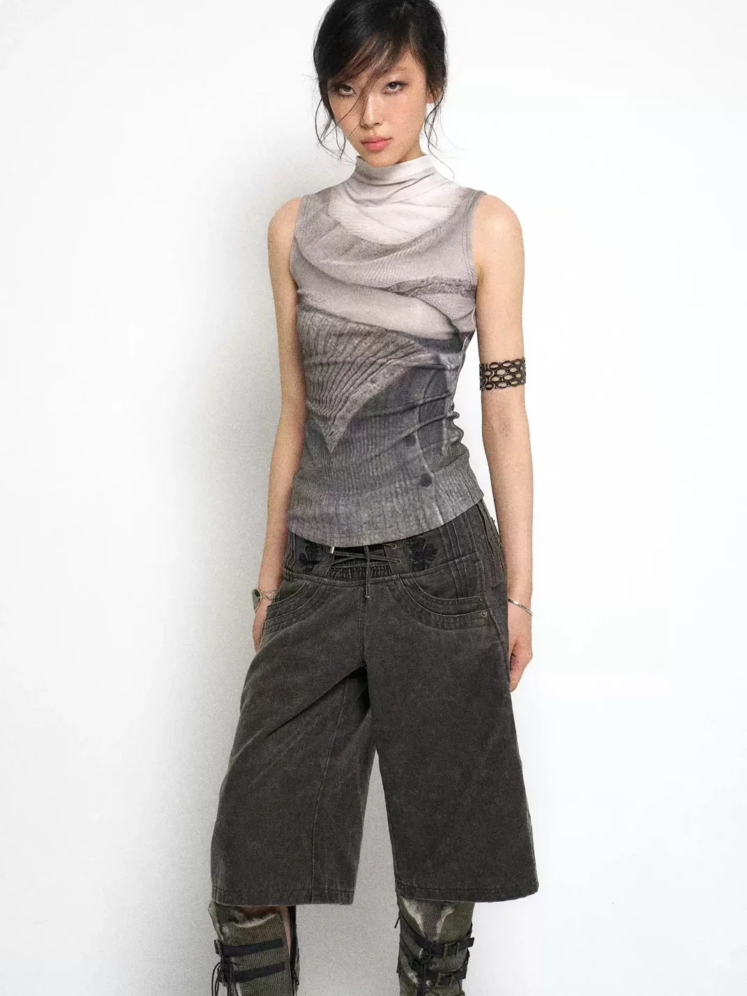 Flowers birds Market | Slim Fit Printed Mock Neck Tank Top