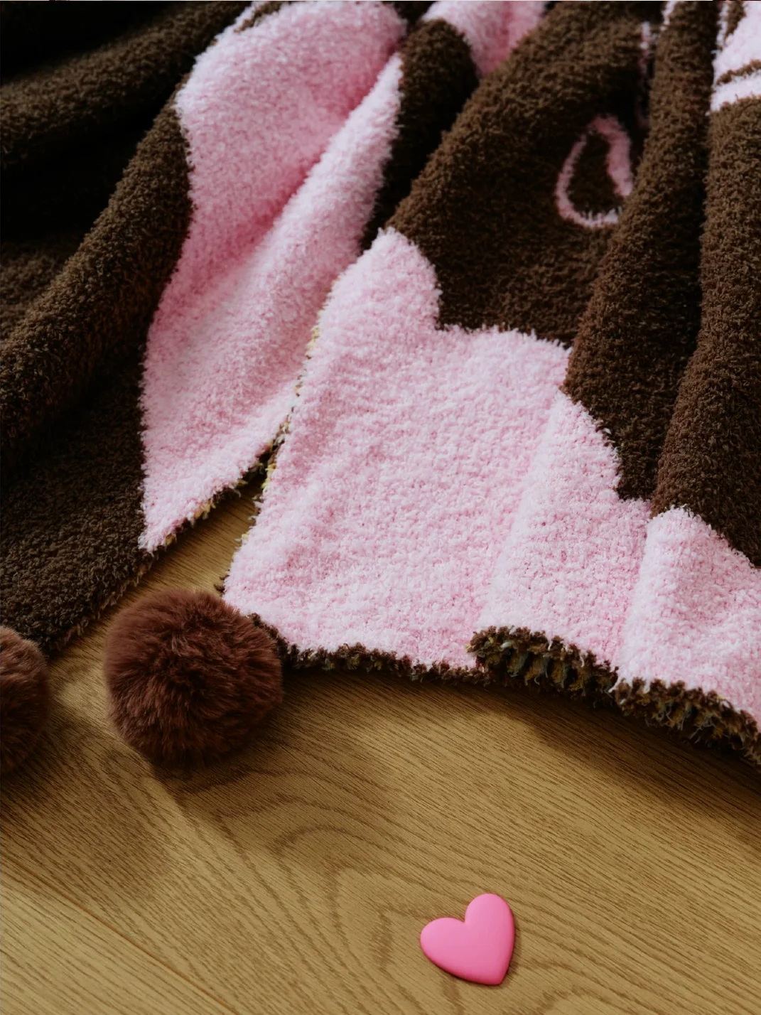 12Yotems | Plush Knit Cartoon Dog Throw Blanket