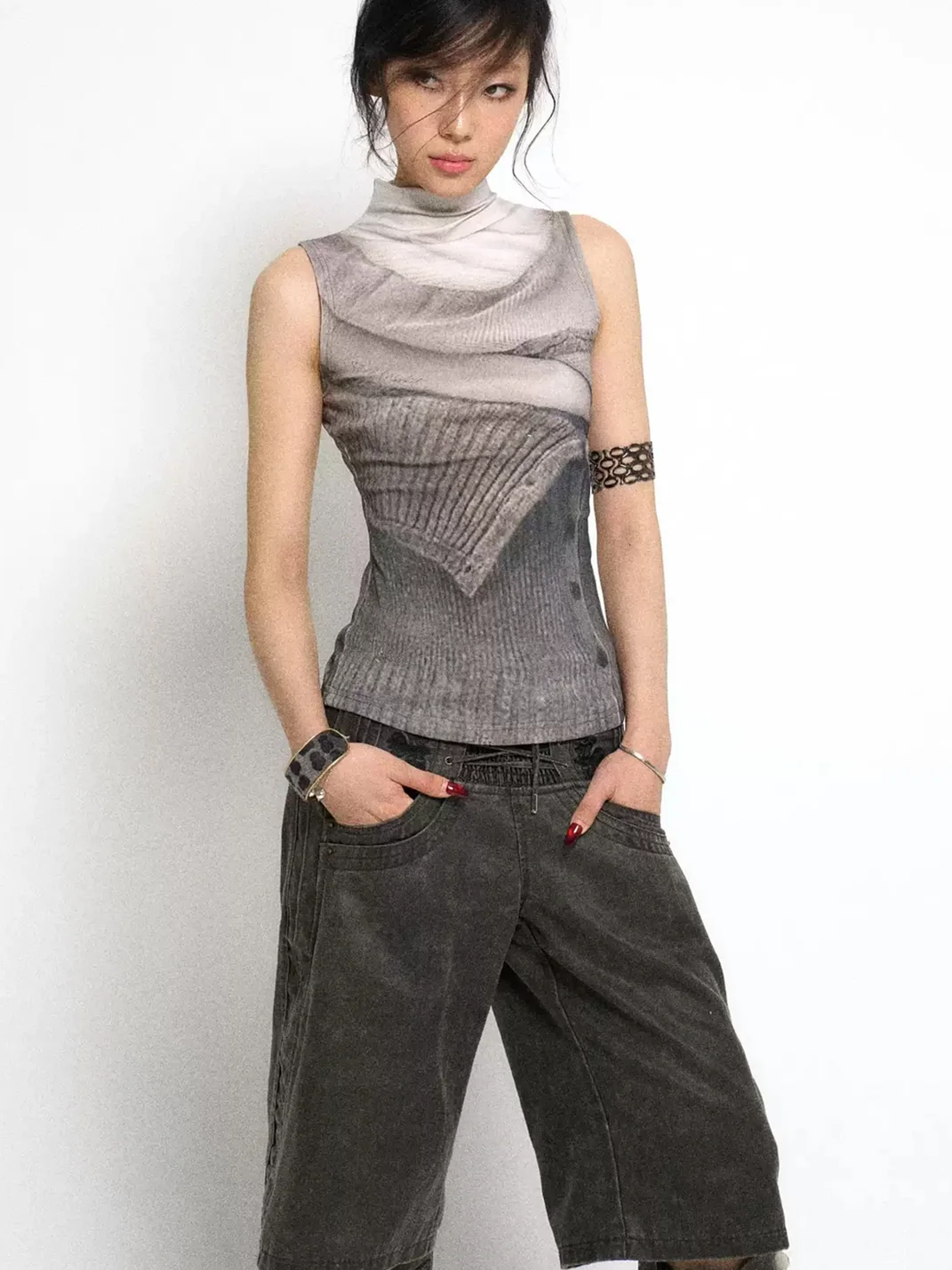 Flowers birds Market | Slim Fit Printed Mock Neck Tank Top