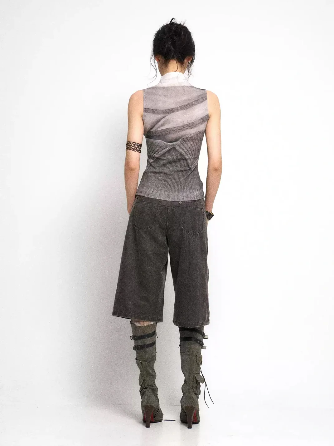 Flowers birds Market | Slim Fit Printed Mock Neck Tank Top