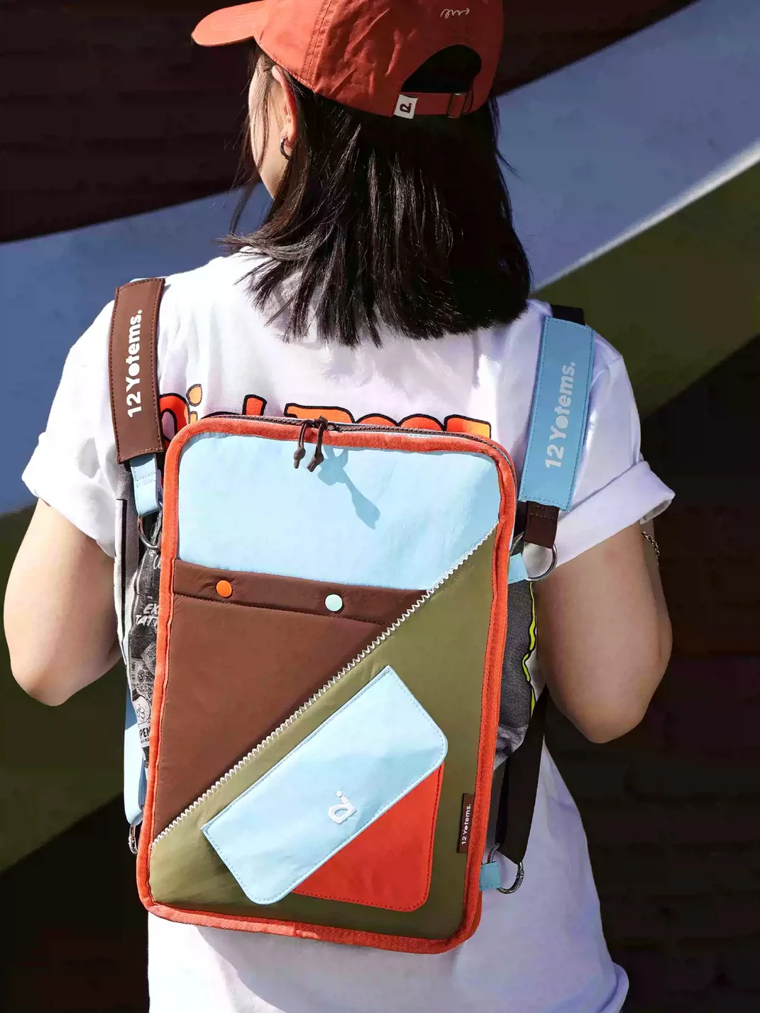 12Yotems | Multifunctional Two-Tone 14-Inch Laptop Backpack