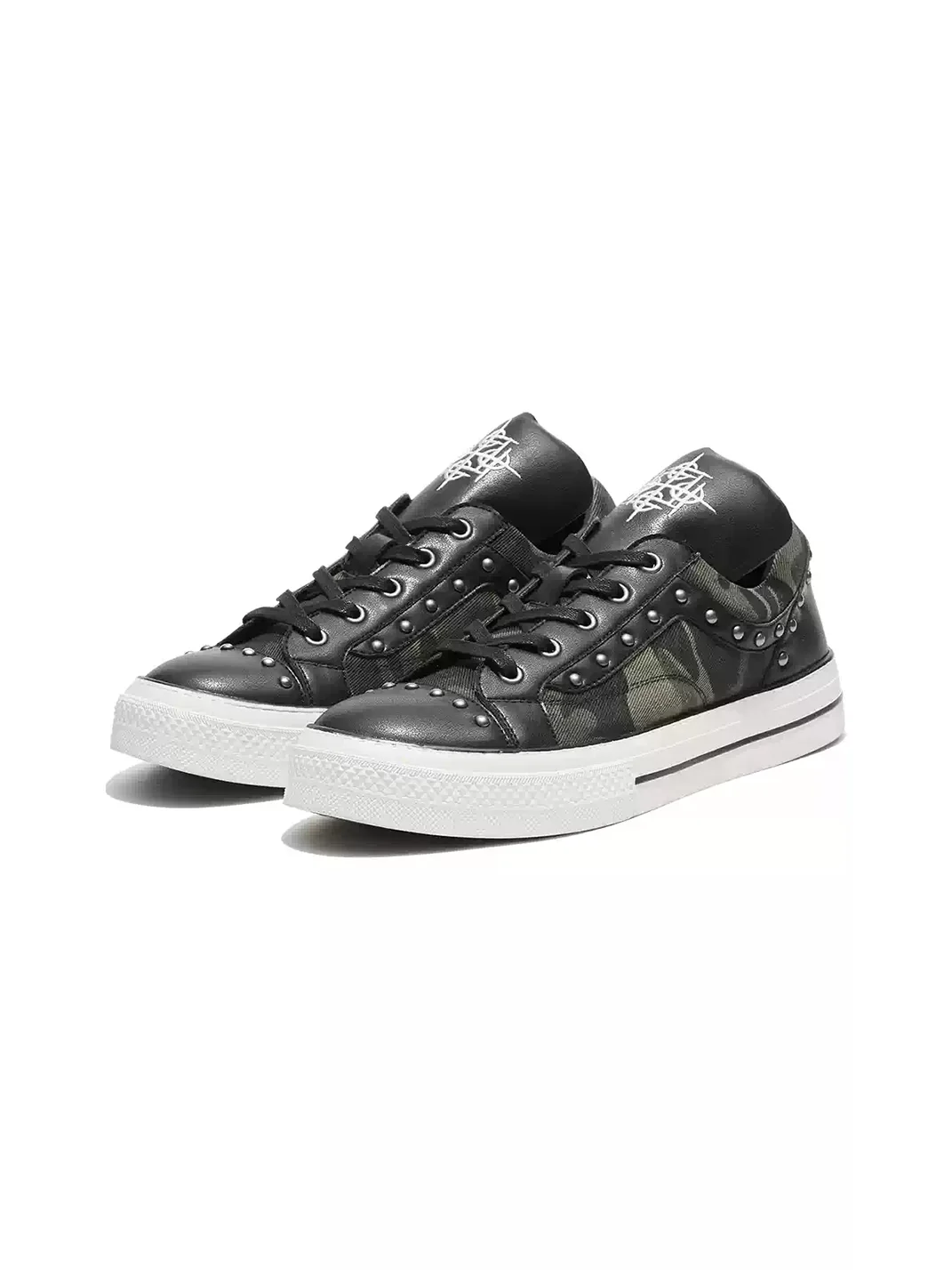 DETW | Camouflage Studded Platform Low Top Sneakers
