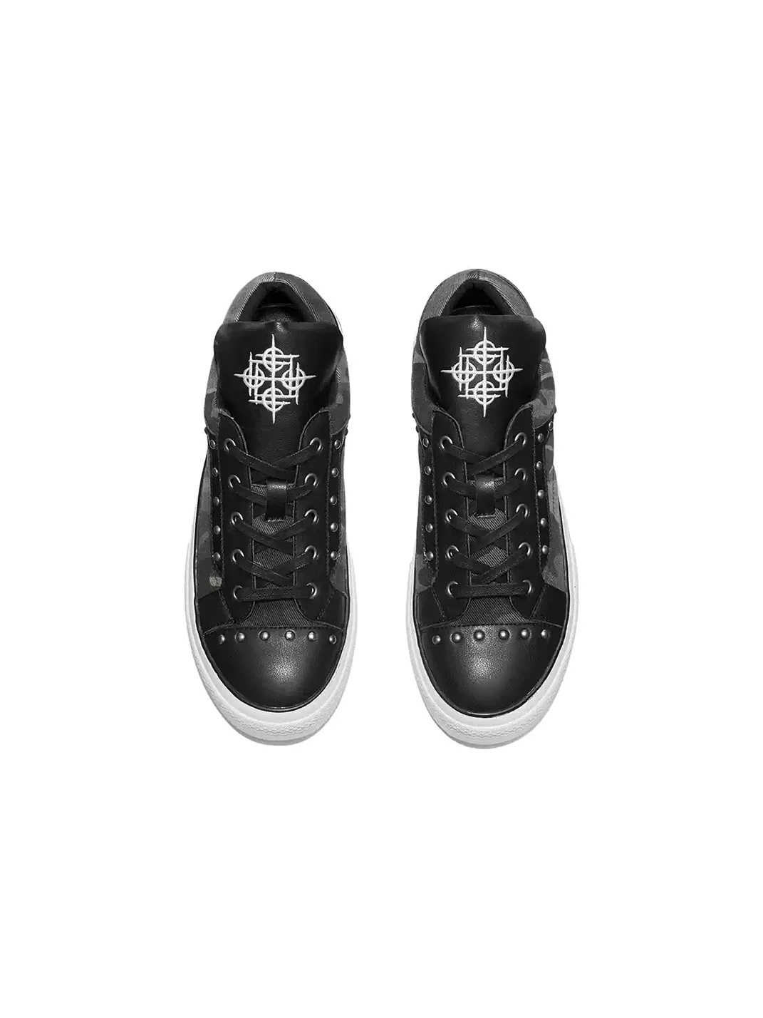 DETW | Camouflage Studded Platform Low Top Sneakers