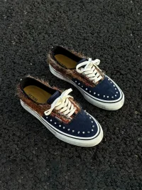 ZDZZFT | Studded Rhinestone Suede Low Top Sneakers