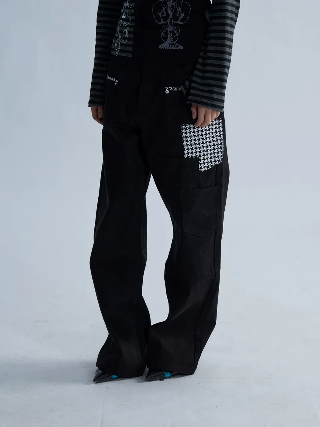 PAIKI | Houndstooth Panel Multi-Pocket Straight Jeans