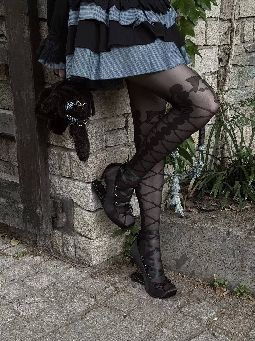 Dolly Bae | Gothic Fang Heel Square Toe Pumps