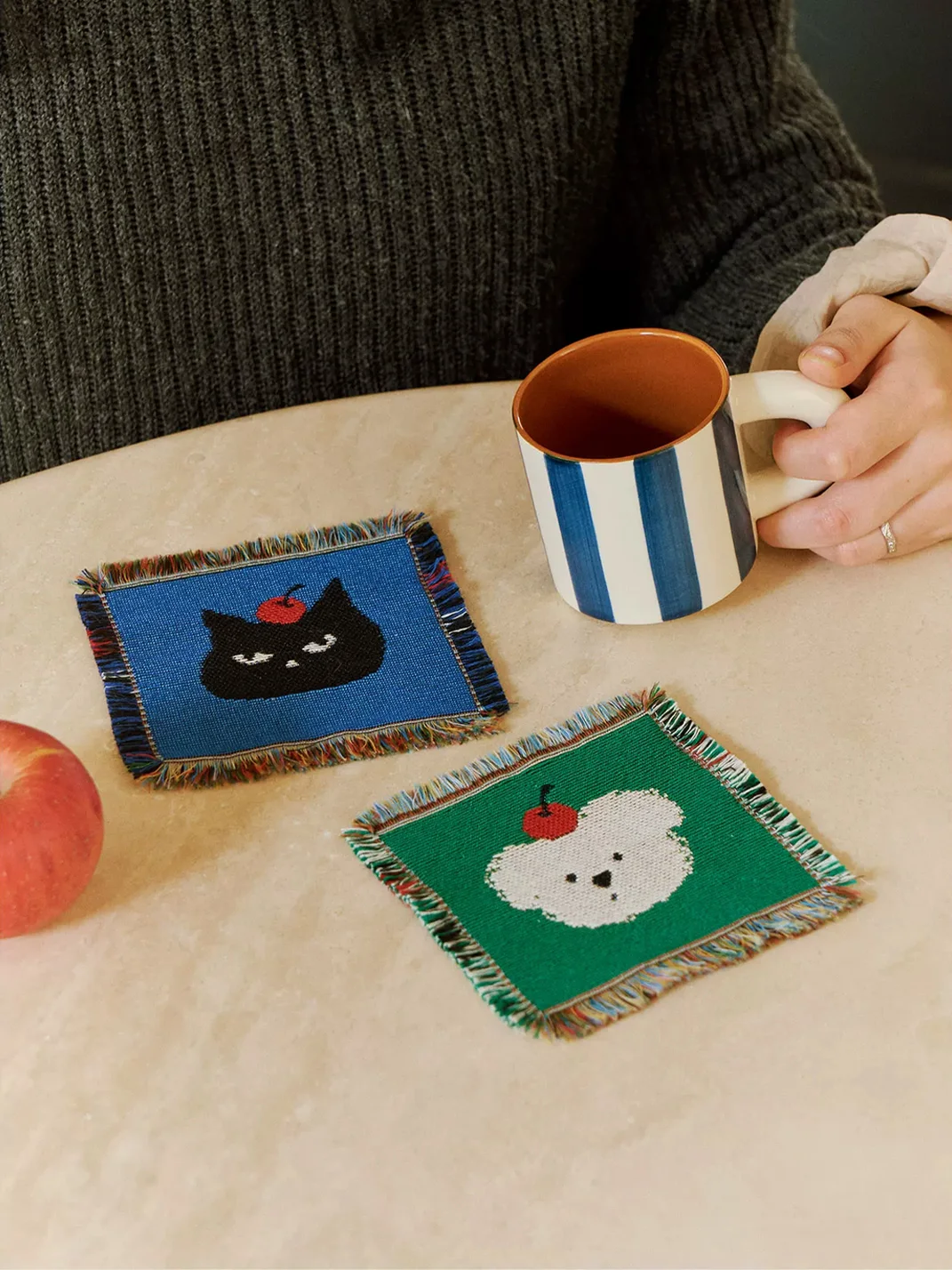SOREMO | Woven Illustrated Fringe Coasters