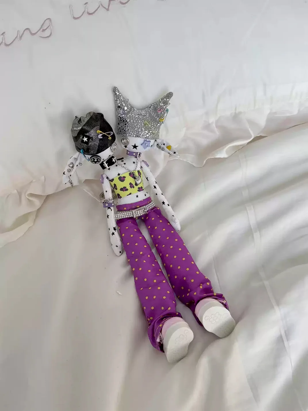 Kuroutaya | Y2K Twin Doll Wearable Charm