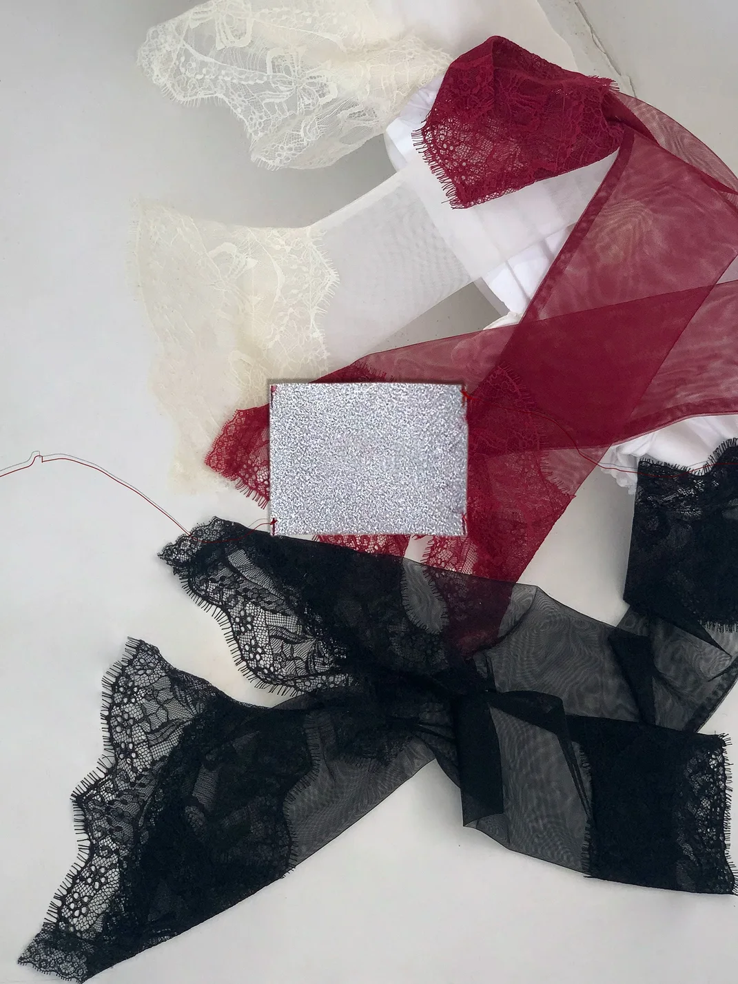 AngleAngel | Vintage Lace Trim Fingerless Gloves