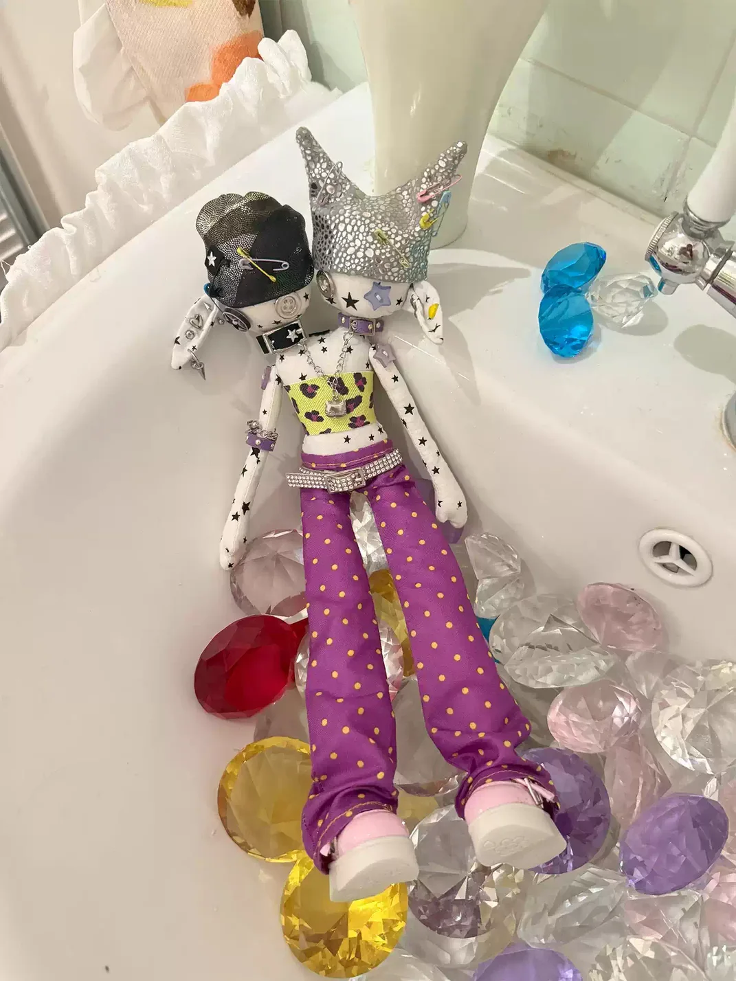 Kuroutaya | Y2K Twin Doll Wearable Charm