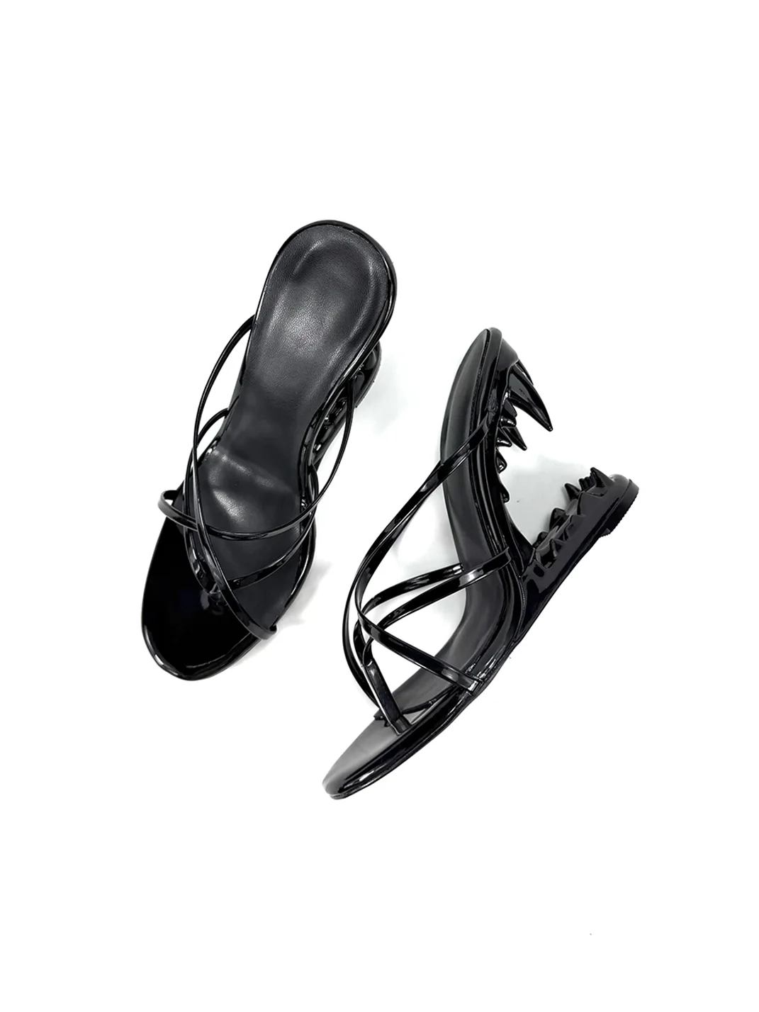 Dolly Bae | Fang Sculptural Wedge Thong Sandals