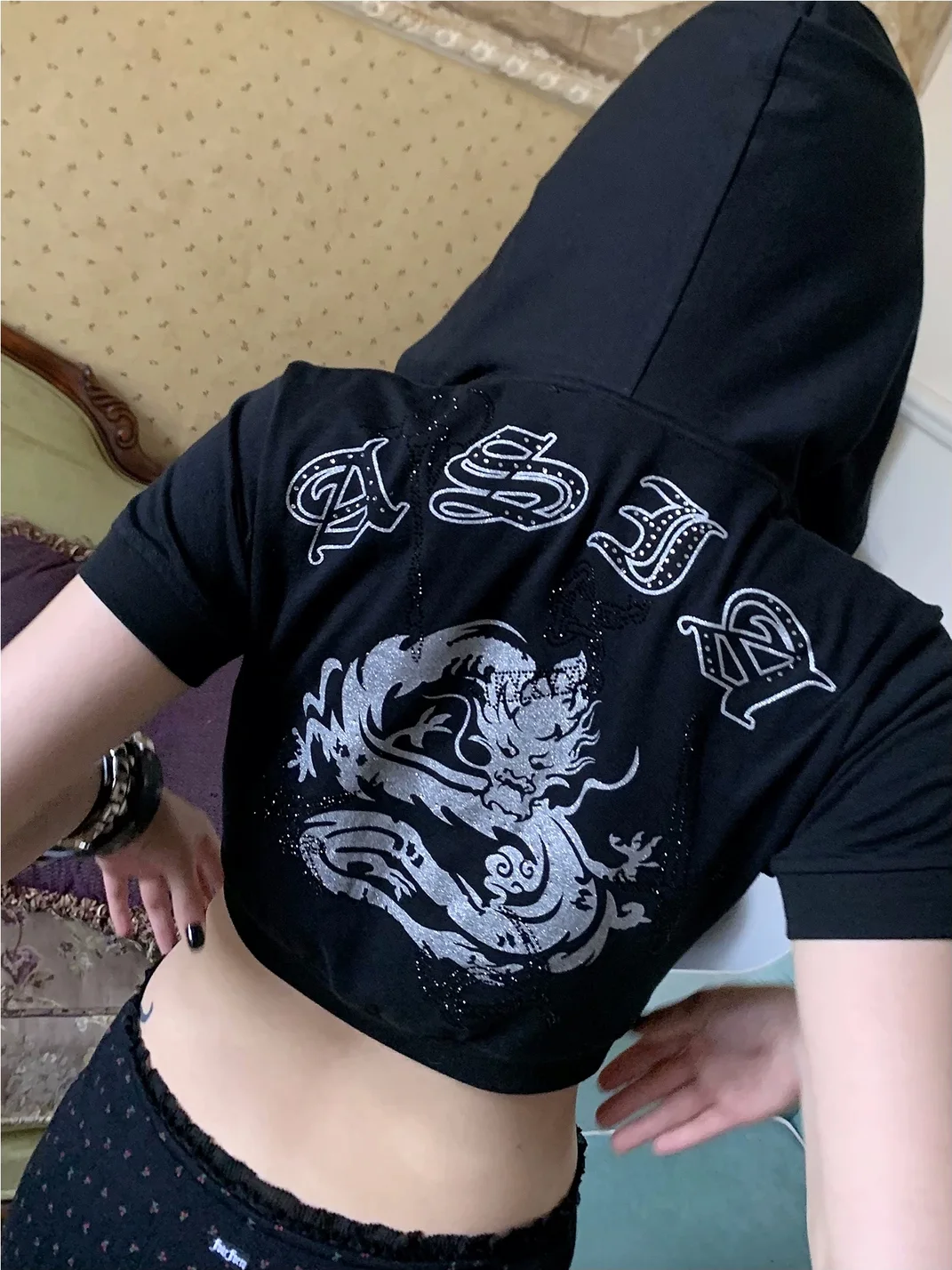 FOURFORTY | Cropped Graphic Short Sleeve Zip Hoodie