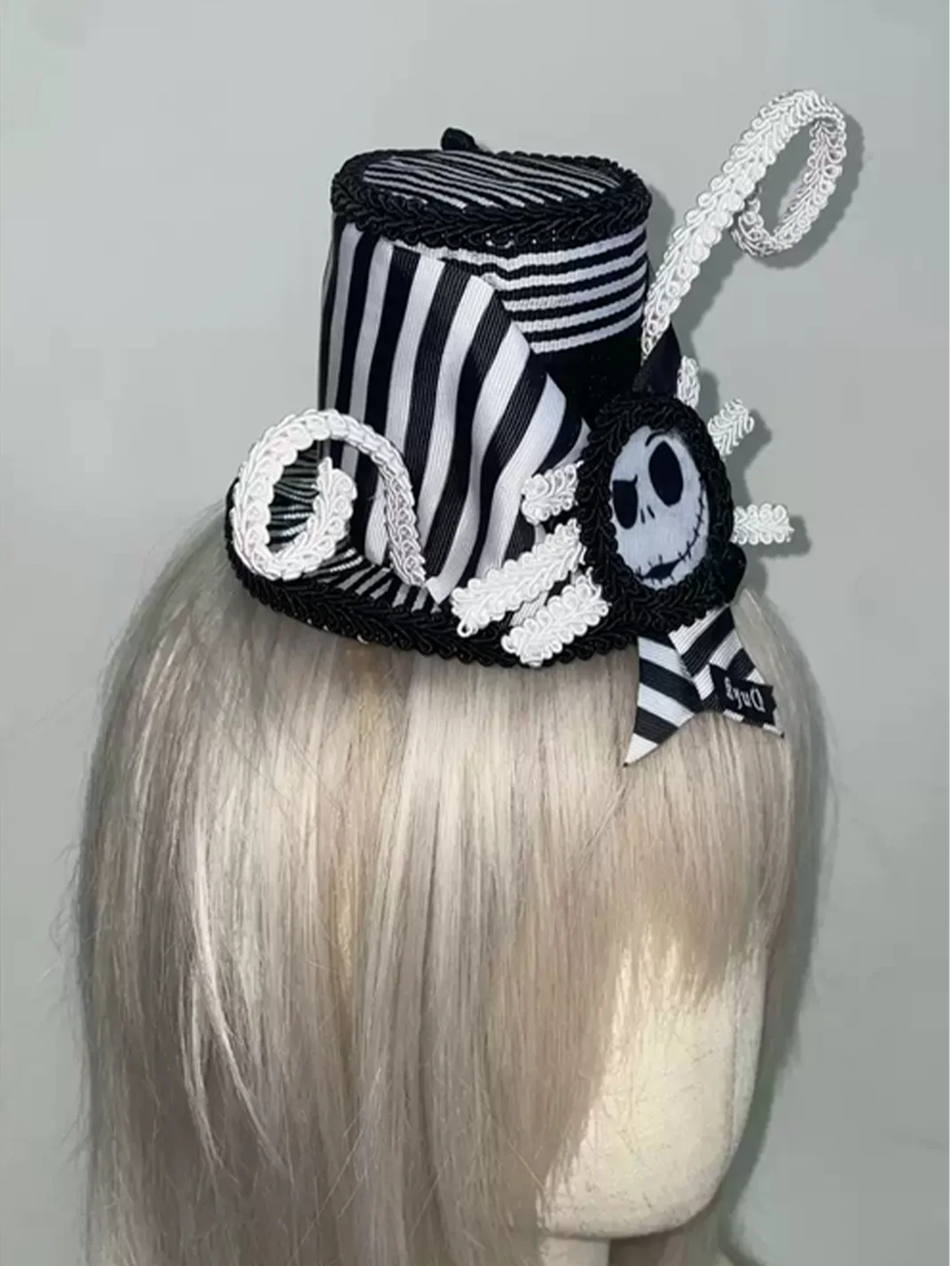 Ankh Heart | Striped Skull Mini Top Hat Accessory