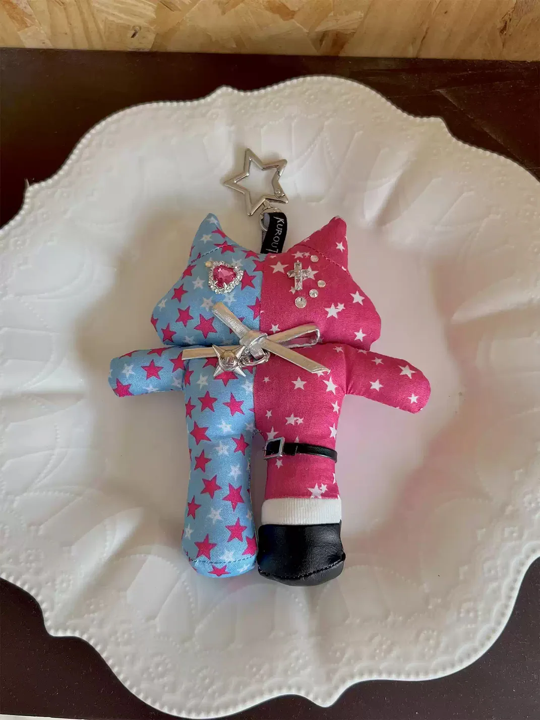 Kuroutaya | Star Pattern Colorblock Plush Cat Keychain