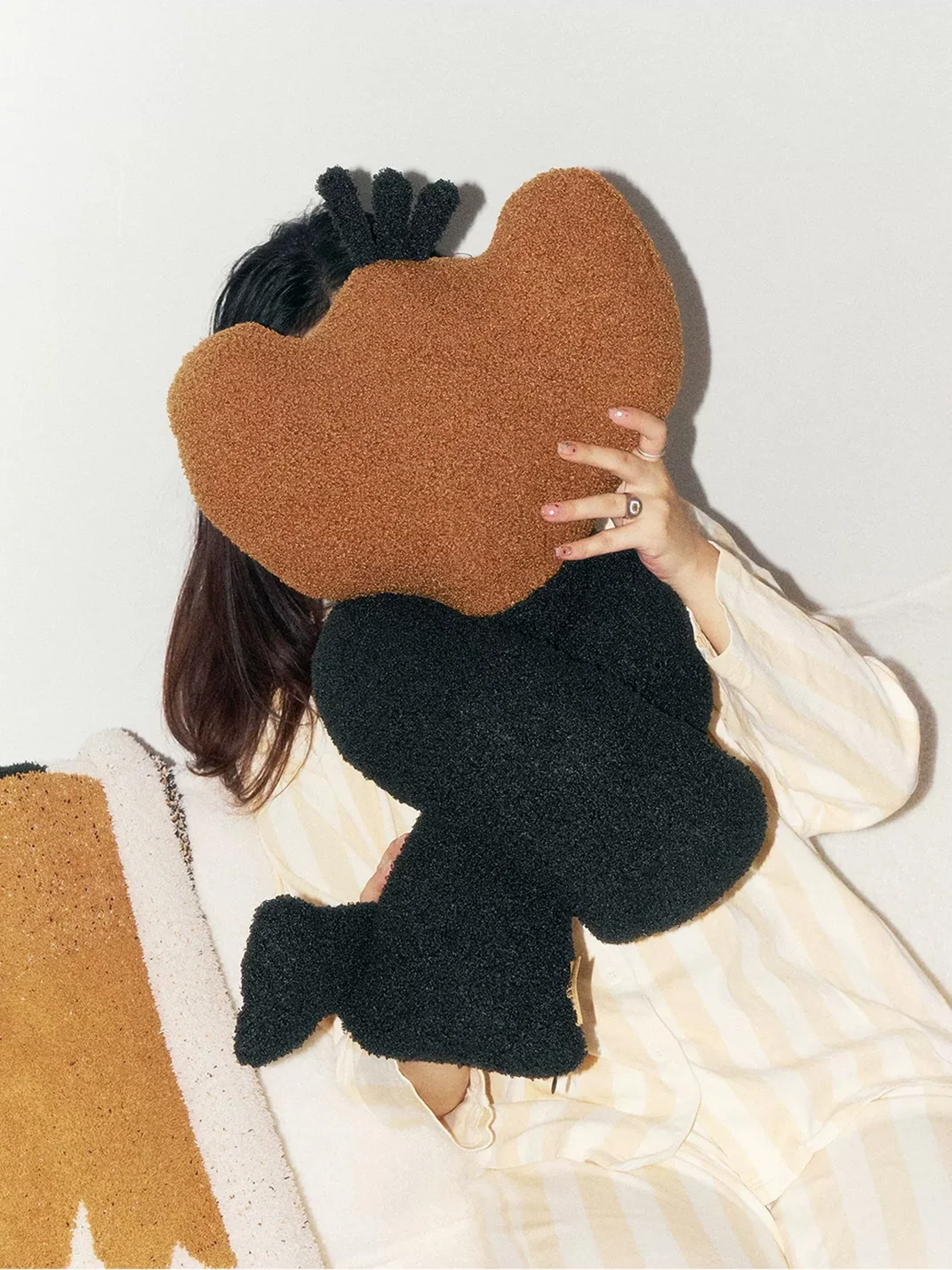 SOREMO | Tulip Shaped Throw Pillow