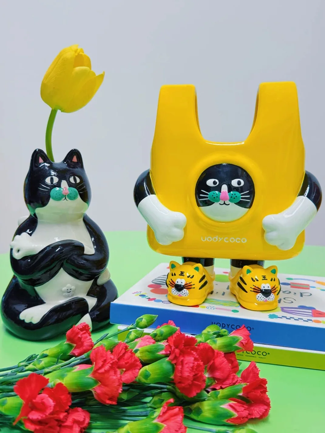 Uodycoco | Hand-Painted Cartoon Cat Flower Vase
