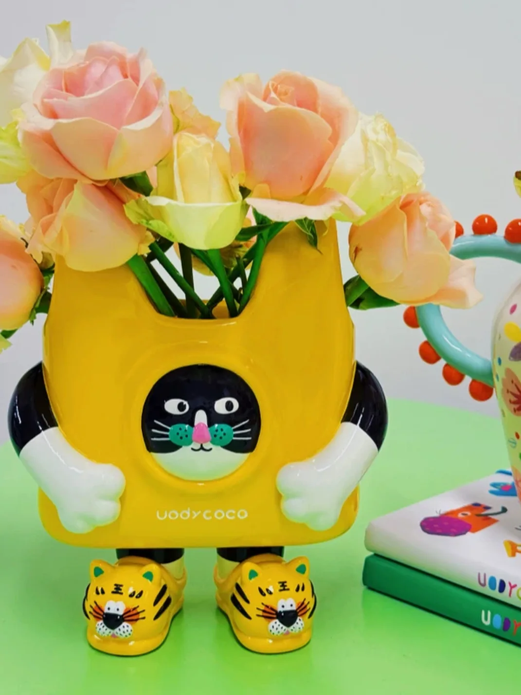 Uodycoco | Hand-Painted Cartoon Cat Flower Vase