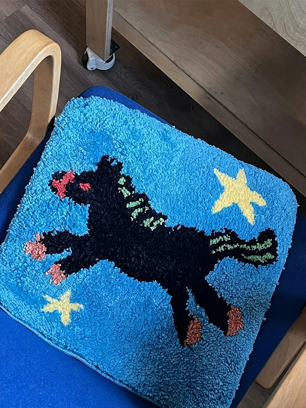 Click | Tufted Celestial Horse Chair Cushion