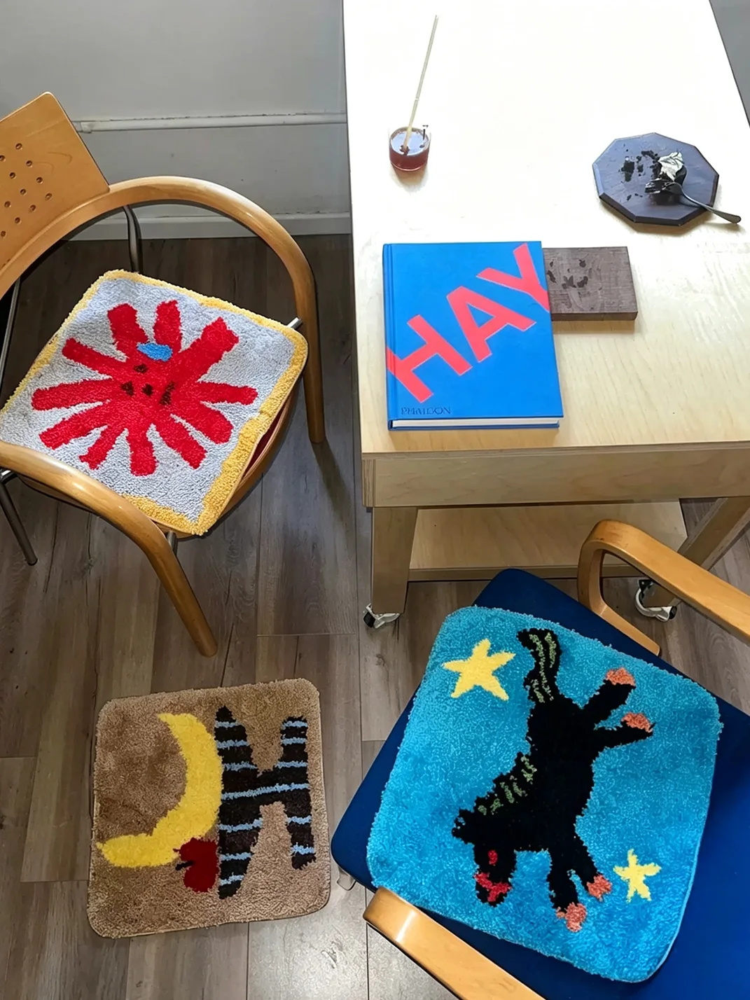 Click | Tufted Celestial Horse Chair Cushion