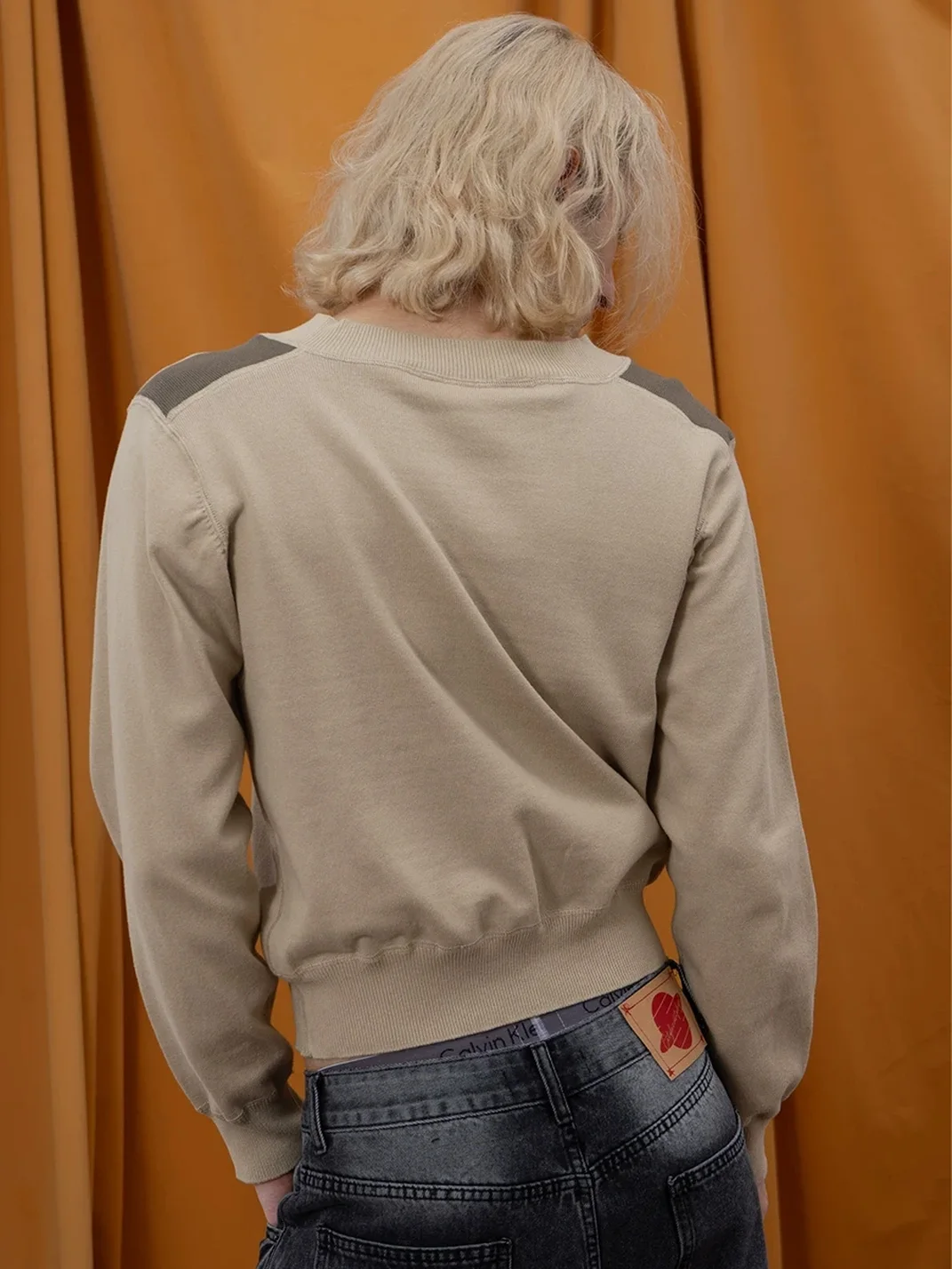CLP | V-Neck Epaulet Cropped Cotton Knit Sweater