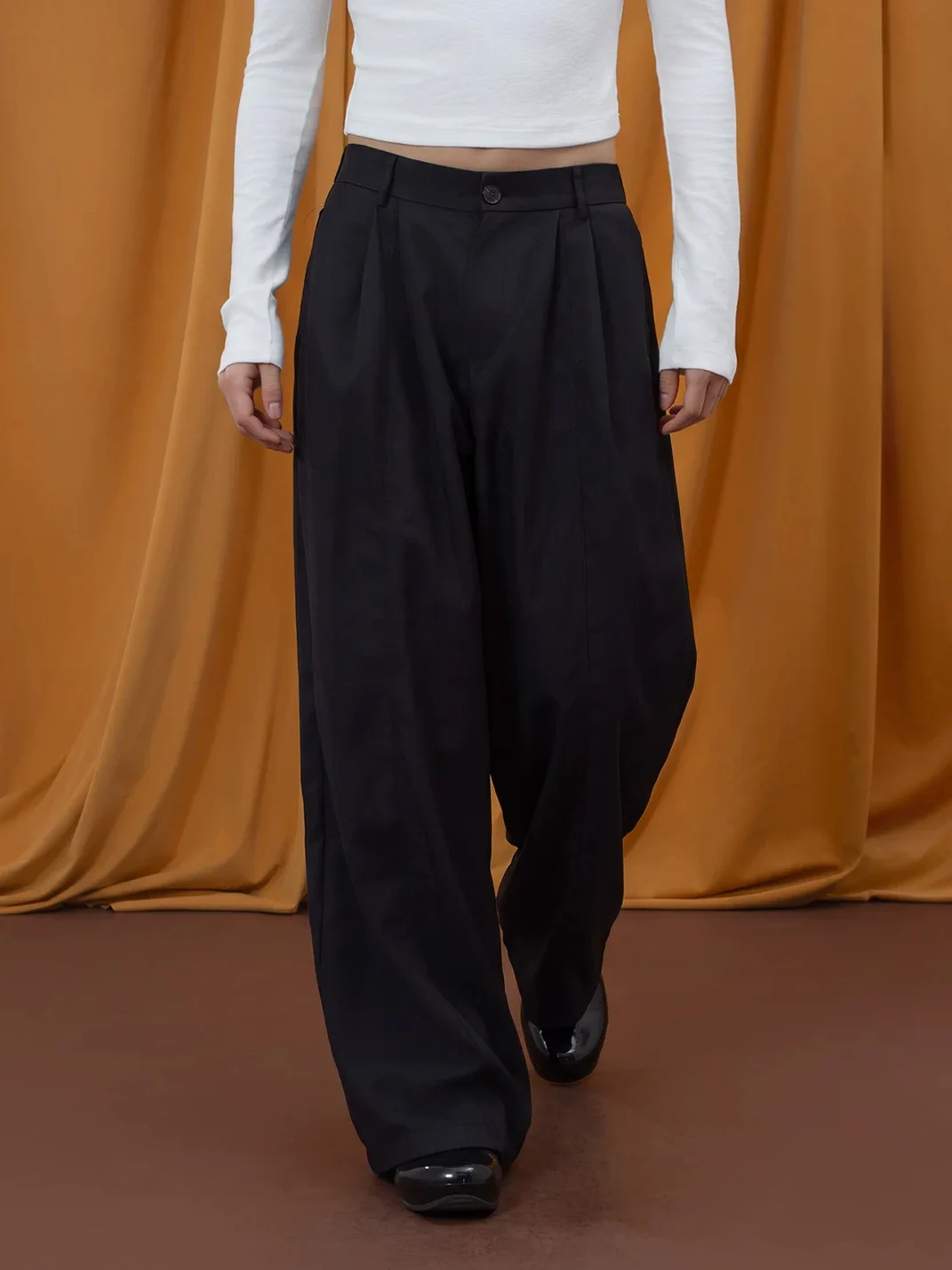 CLP | Pleated Wide Leg Trousers
