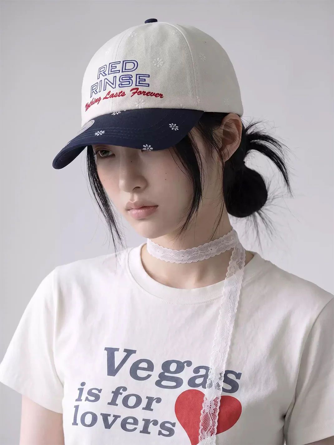 REDRINSE | Snowflake Embroidered Colorblock Curved Brim Cap