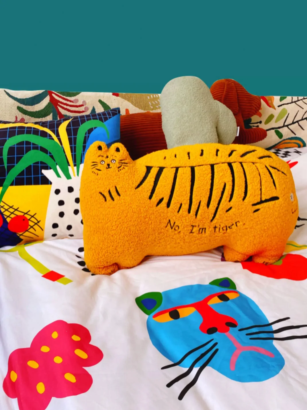 Uodycoco | Plush Tiger Shaped Cushion