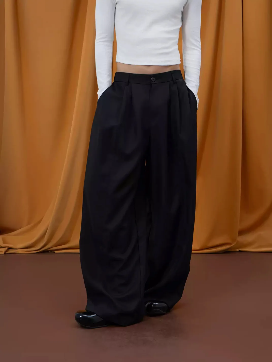 CLP | Pleated Wide Leg Trousers