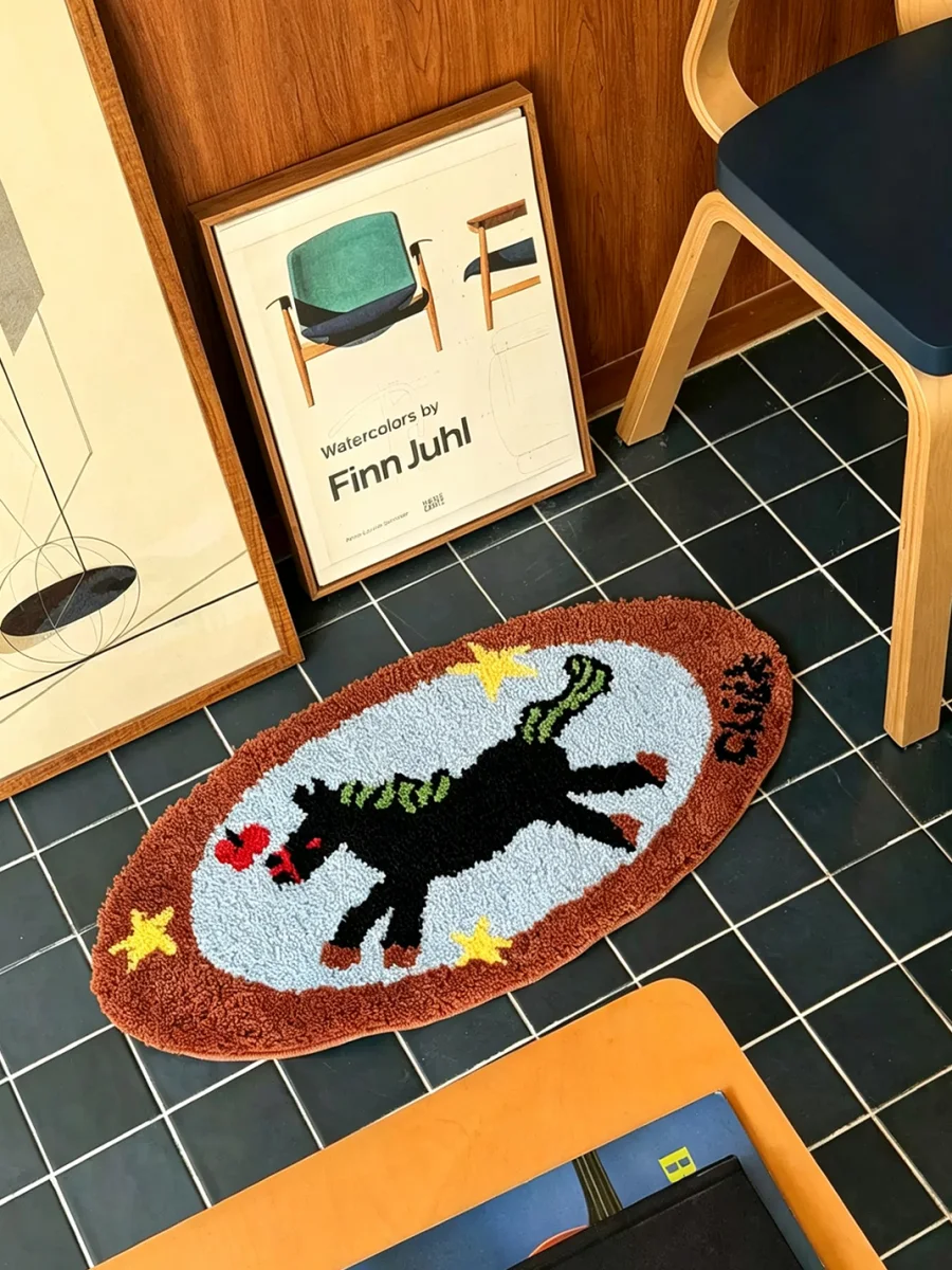 Click | Tufted Oval Horse Pattern Rug - 4