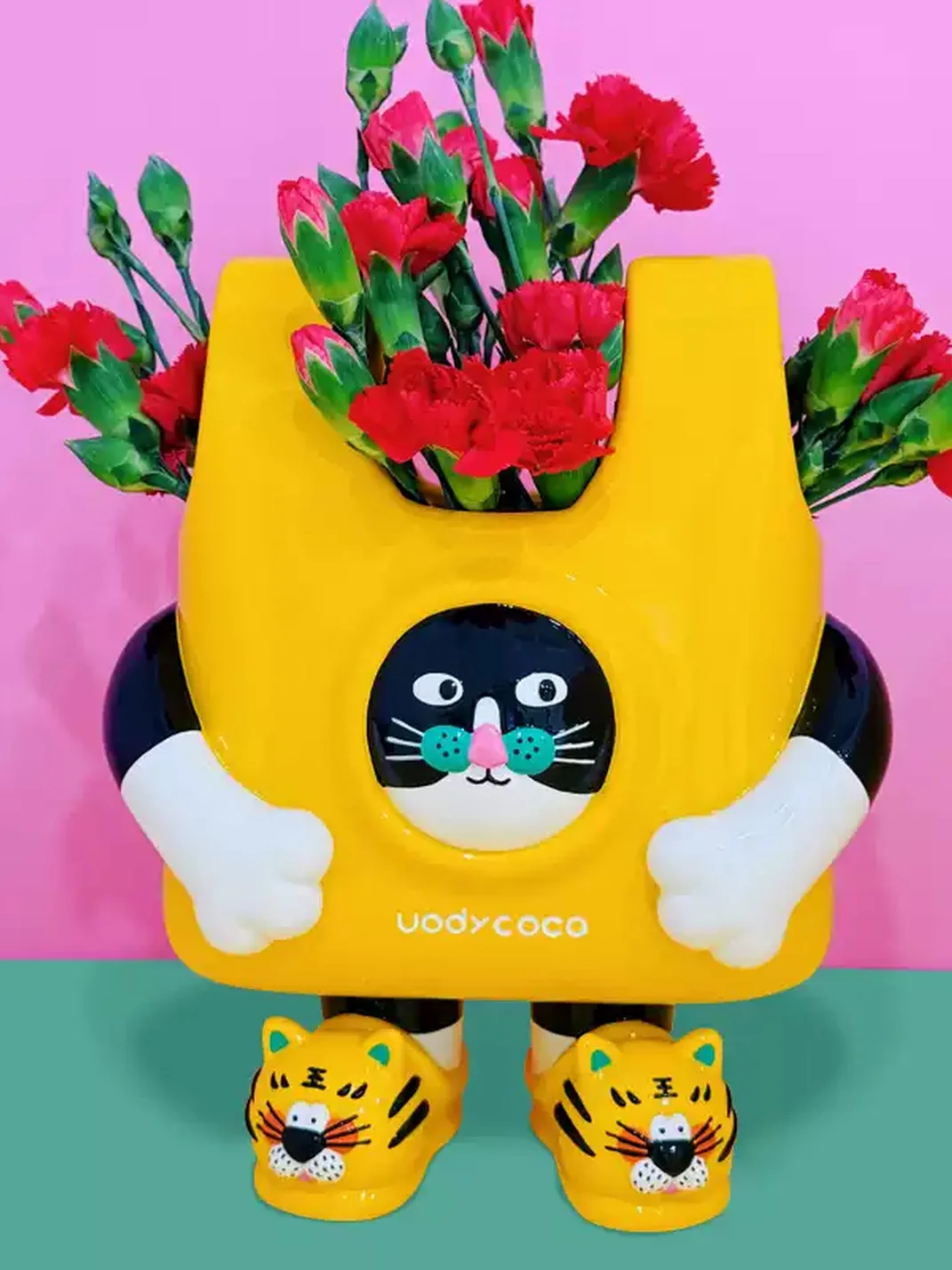 Uodycoco | Hand-Painted Cartoon Cat Flower Vase