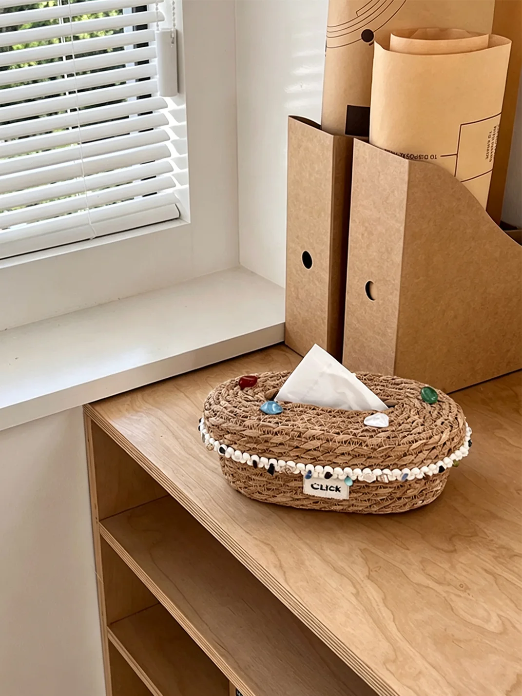 Click | Handwoven Straw Tissue Storage Box