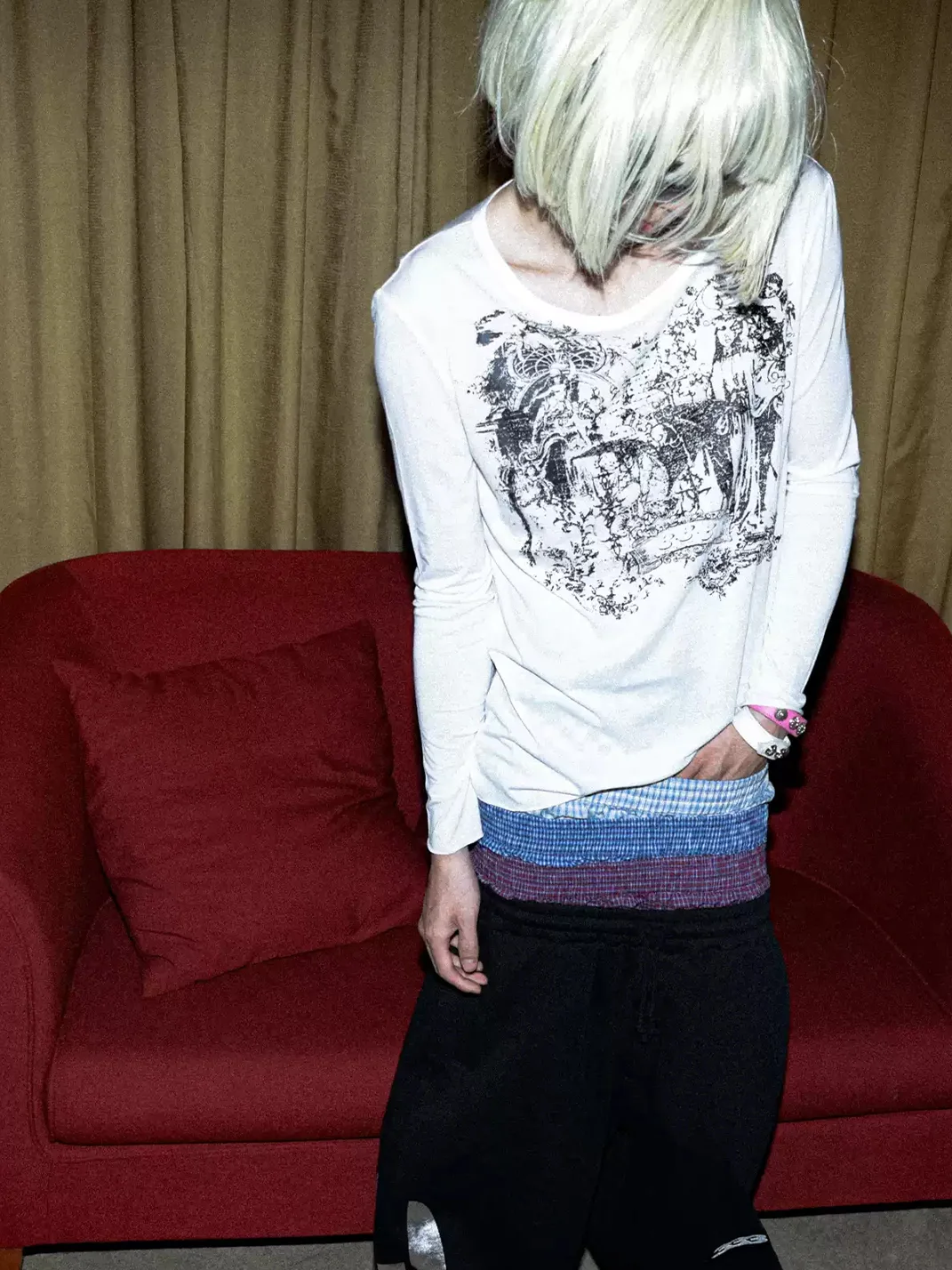 PCCVISION | Distressed Printed White Long Sleeve Crew Neck T-Shirt