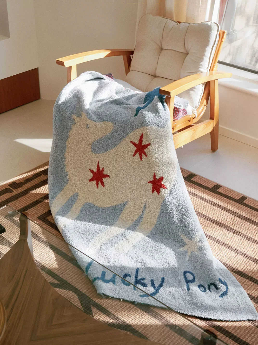 SOREMO | Lucky Pony Plush Throw Blanket