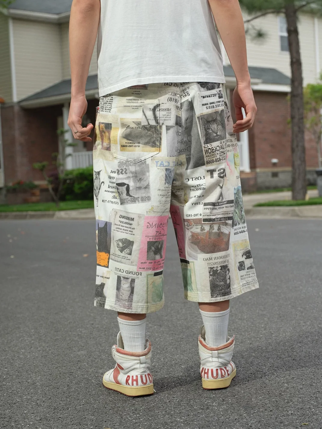 SONGAADON | Lost Cat Print Cropped Denim Jeans