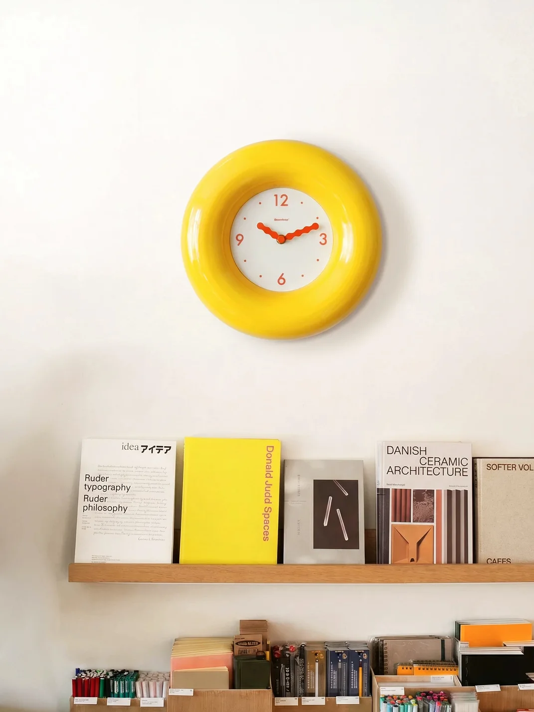 Botro | Bauhaus Retro Bagel Wall Clock