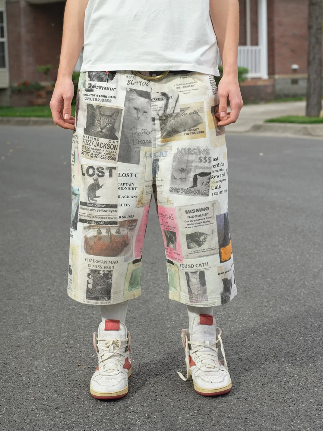 SONGAADON | Lost Cat Print Cropped Denim Jeans