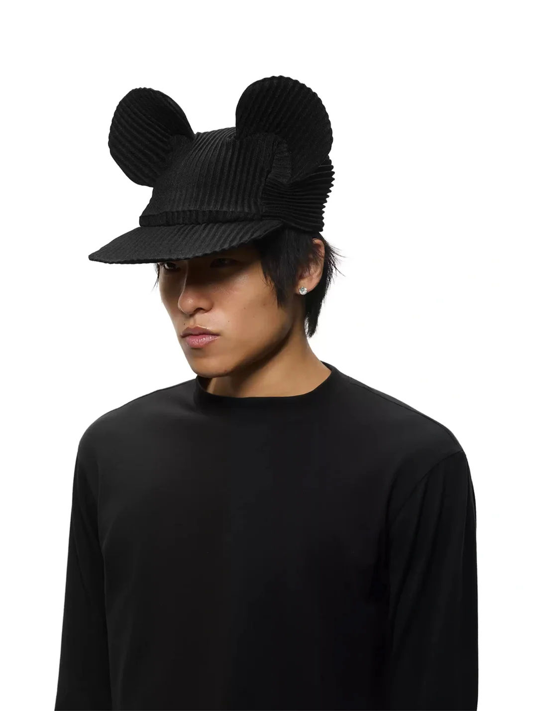 6CRAYON | Black Pleated Mouse Ear Baseball Cap