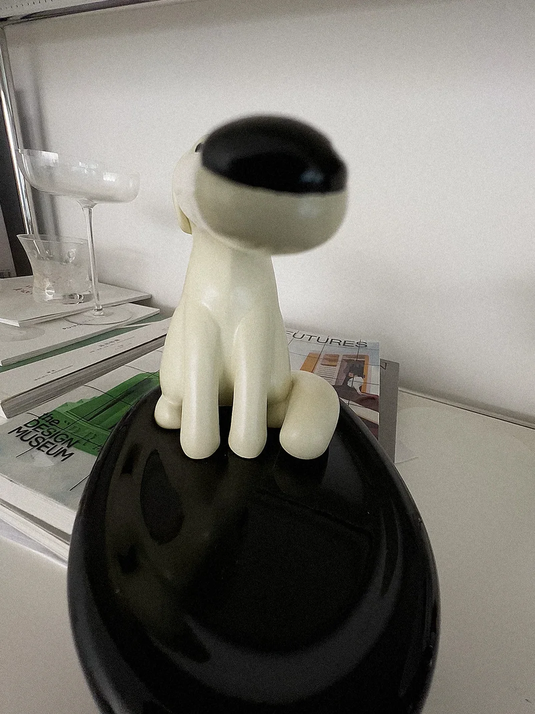 URFF DECO | Long-Nose Dog Magnetic Key Holder Tray