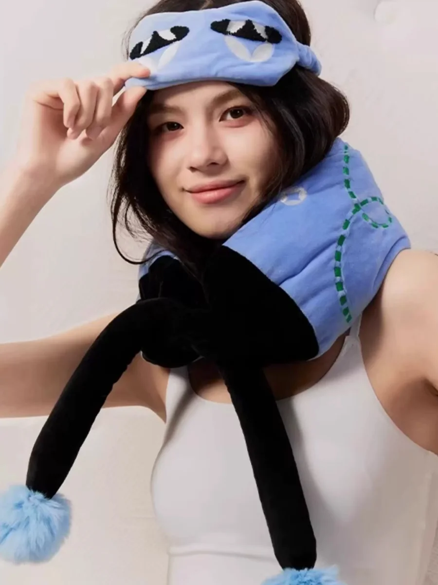 Wishmore | Portable Travel Neck Pillow Set - 3