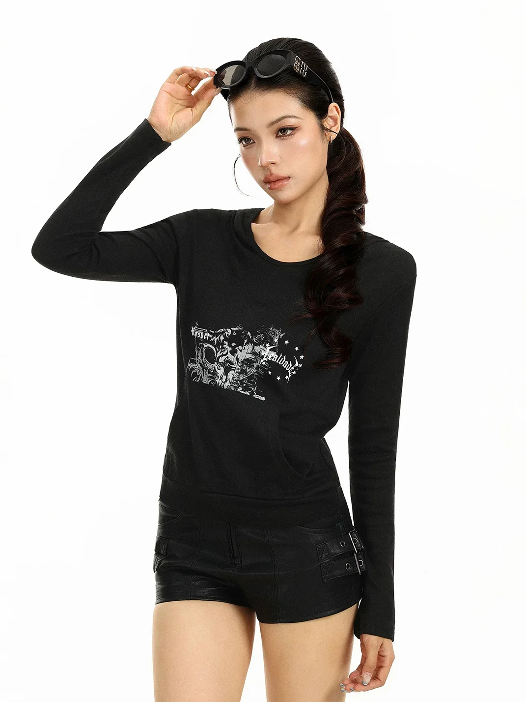 BIGGOLD | Slim Fit Graphic Hooded Long Sleeve T-Shirt