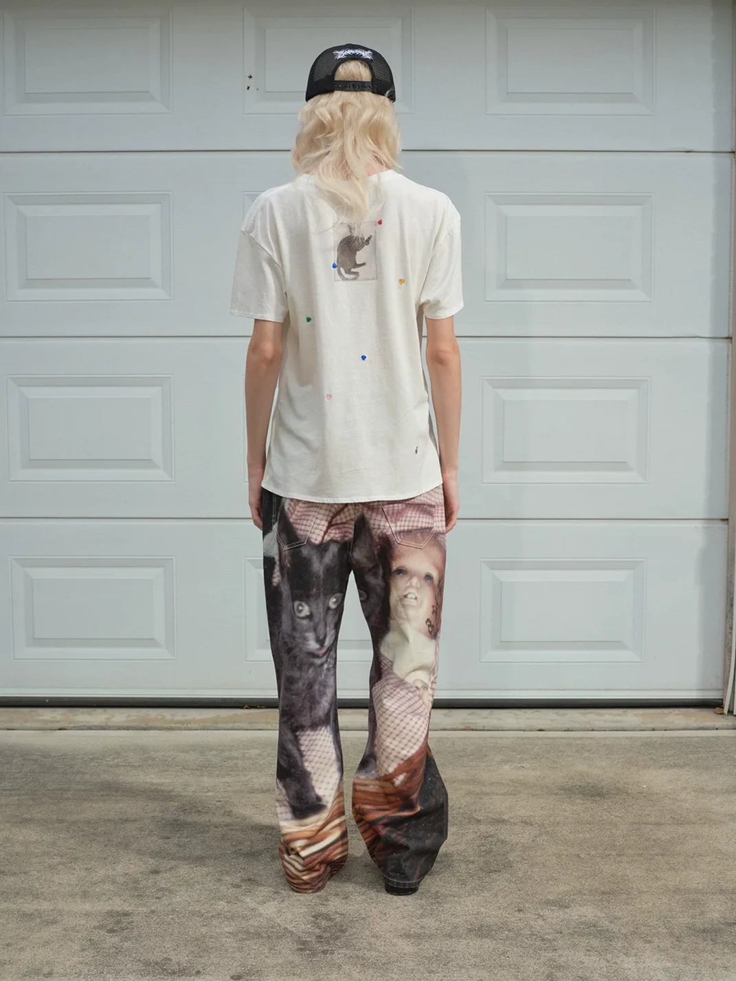 SONGAADON | Lost Cat Graphic Slim Fit Linen Blend T-Shirt