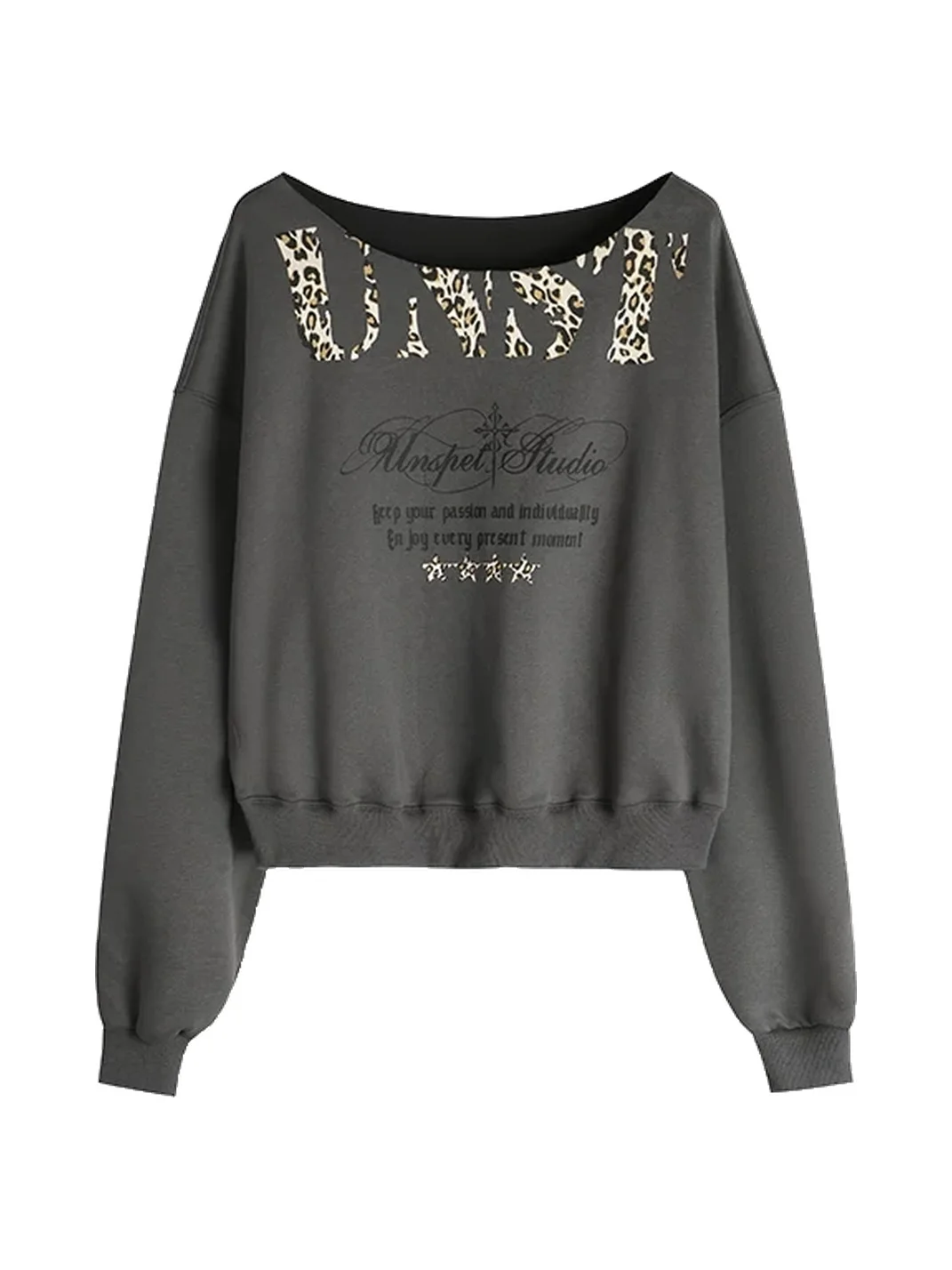 BIGGOLD | Loose Off-Shoulder Graphic Sweatshirt