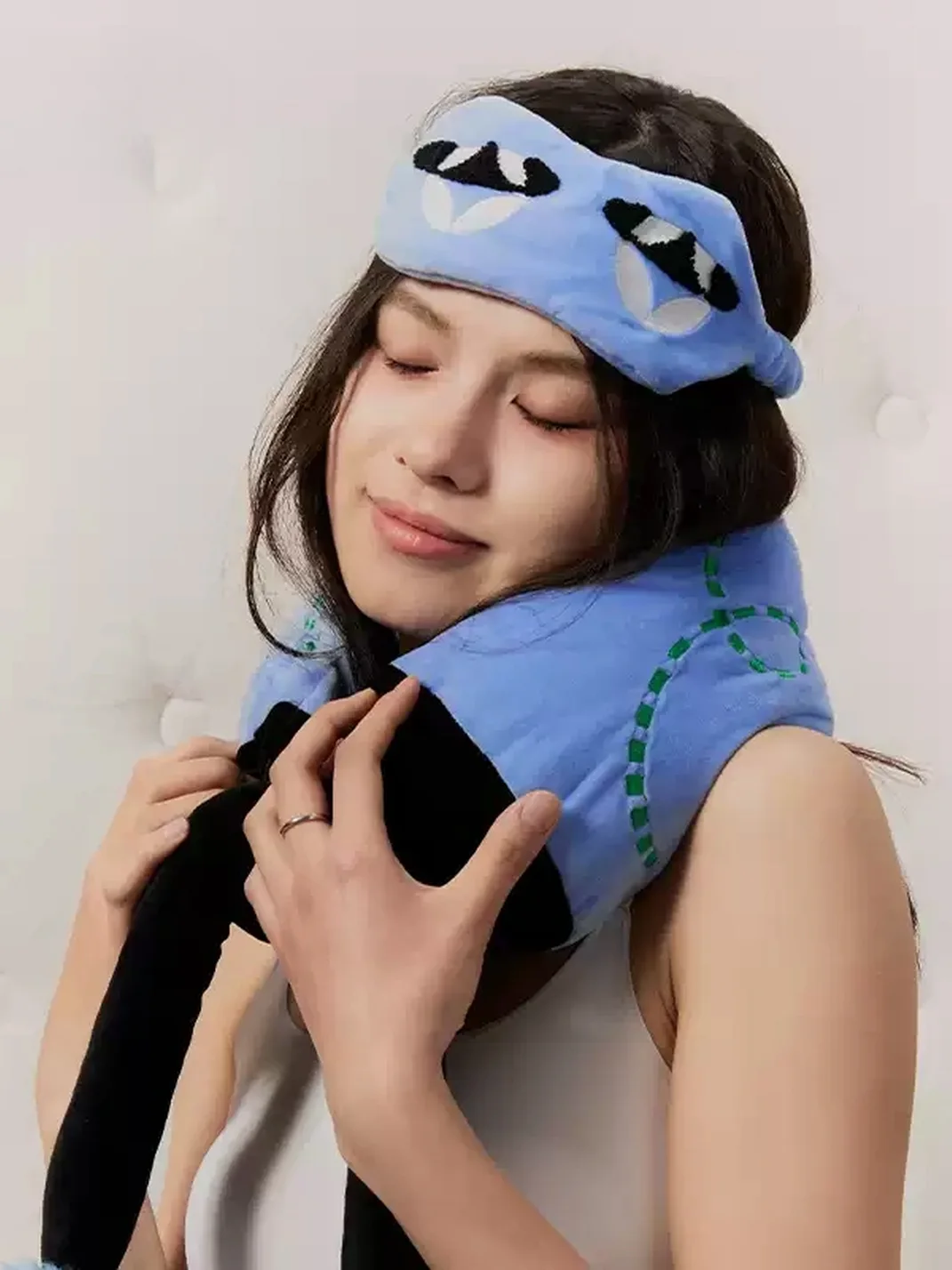 Wishmore | Portable Travel Neck Pillow Set