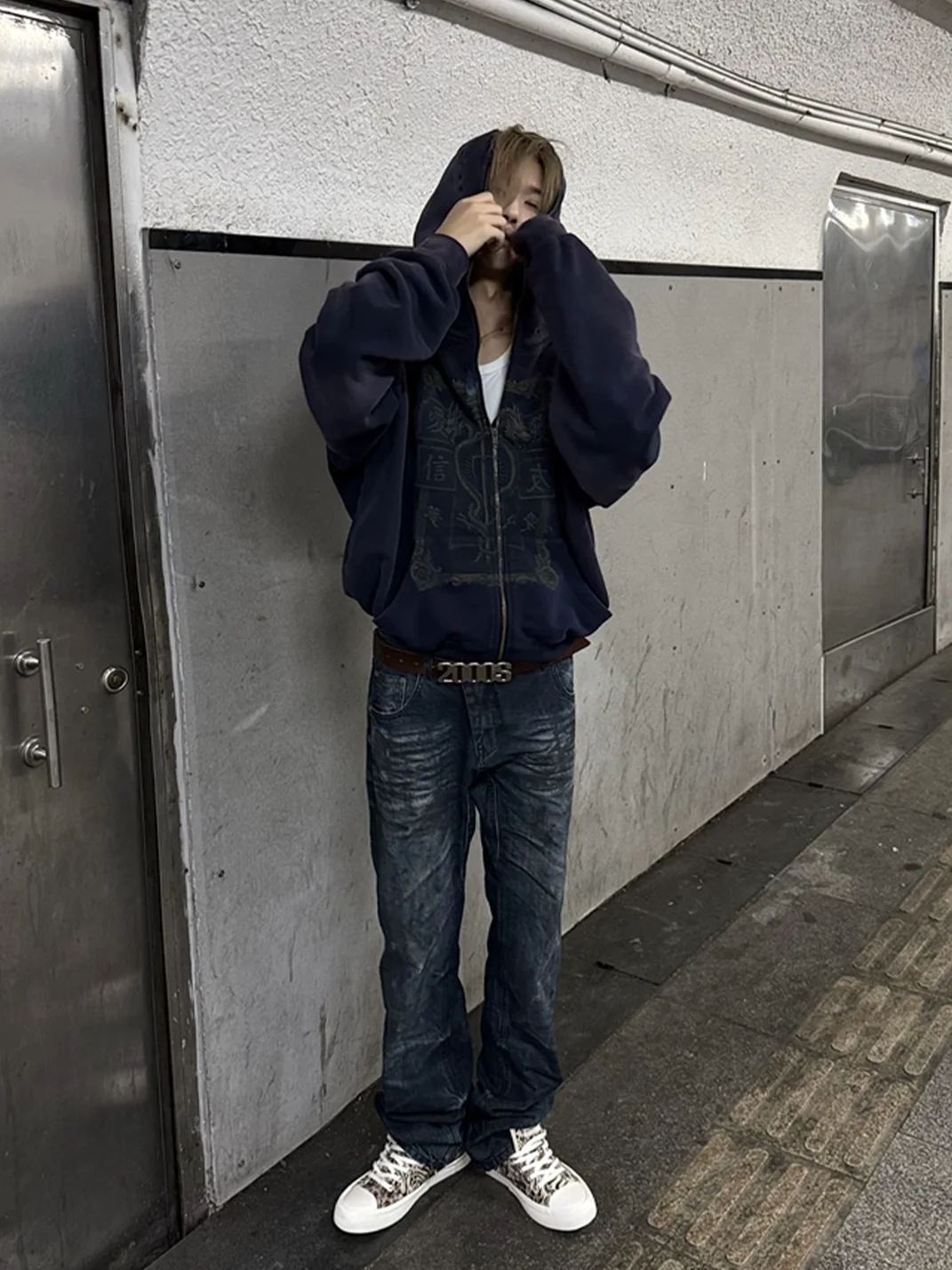 Tiesake | Distressed Dragon Graphic Zip Hoodie