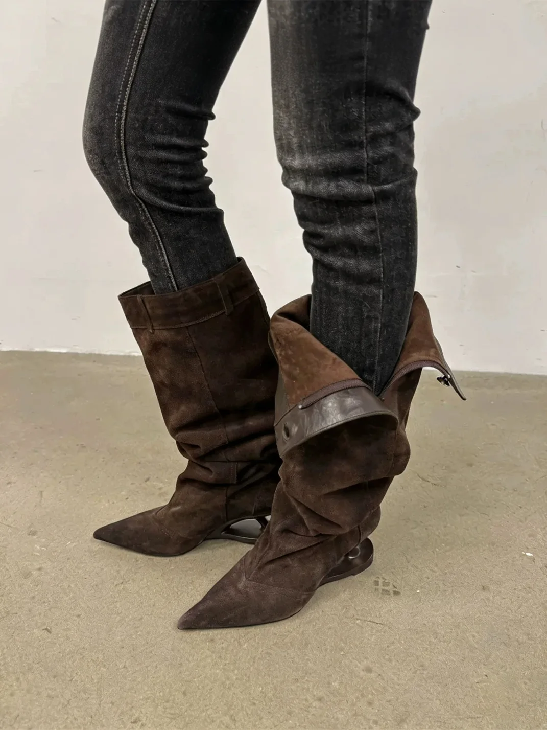 In lucky | Pointed Toe Slouch Knee-High Boots